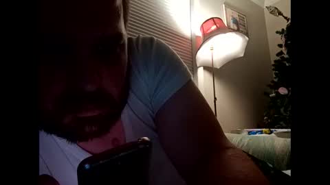 handsomedaddy198923 online show from September 22, 2025, 7:32 am