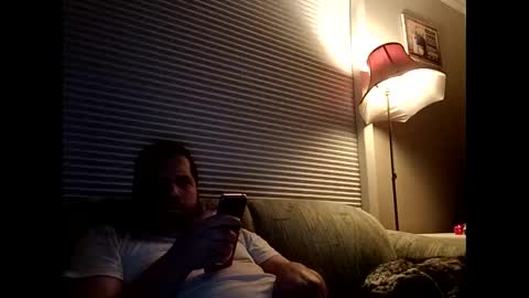 handsomedaddy198923 online show from September 24, 2025, 7:12 am