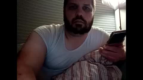 handsomedaddy198923 online show from October 1, 2025, 7:25 am