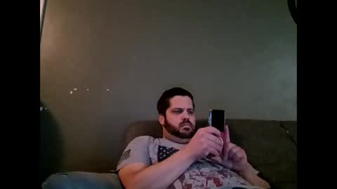 handsomedaddy198923 online show from October 13, 2025, 2:55 am