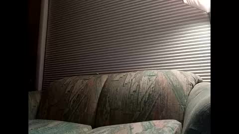 handsomedaddy198923 online show from October 24, 2025, 7:38 am