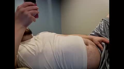 handsomedaddy198923 online show from November 5, 2025, 6:52 pm