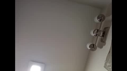 handsomedaddy198923 online show from November 6, 2025, 8:37 am