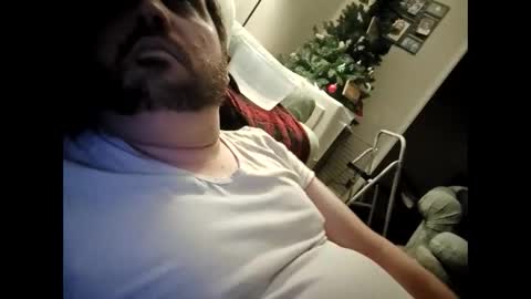 handsomedaddy198923 online show from November 14, 2025, 8:57 am