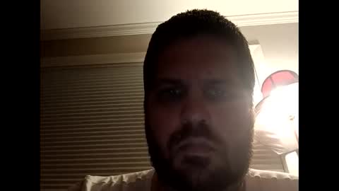 handsomedaddy198923 online show from November 17, 2025, 4:40 am