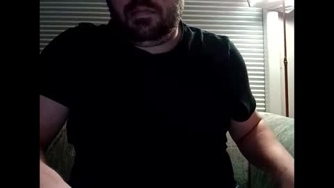 handsomedaddy198923 online show from November 24, 2025, 5:18 am