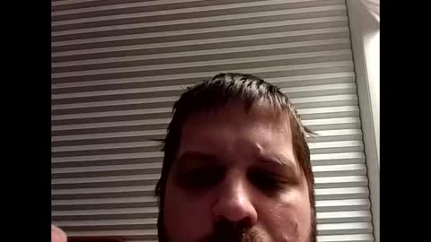 handsomedaddy198923 online show from November 30, 2025, 7:23 am