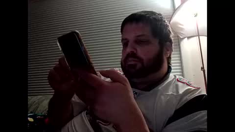 handsomedaddy198923 online show from December 1, 2025, 8:19 am