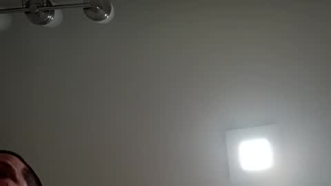 Handsomedaddy198923 online show from April 18, 2026, 6:06 am