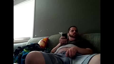 Handsomedaddy198923 online show from April 21, 2026, 6:55 pm