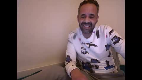 handsomepenis20cm online show from October 17, 2025, 11:51 pm