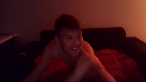 Snapshot of handyli chatting on June 8, 2026, 10:10 pm handyli online show from June 8, 2026, 10:10 pm