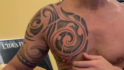 hanky online show from December 19, 2024, 4:13 pm