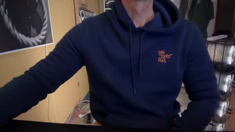 hanky online show from January 23, 2025, 5:42 pm