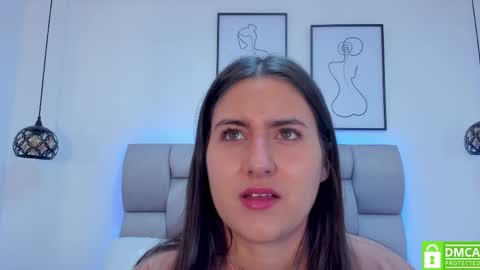 hanna__evans_ online show from April 18, 2026, 10:30 am