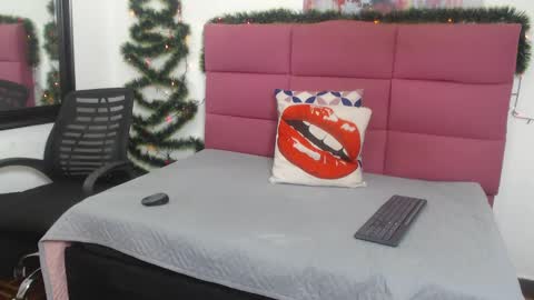 Hanna Palmer online show from December 11, 2024, 11:51 am