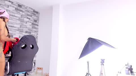 Hanna online show from February 22, 2025, 6:30 pm