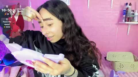  hanna  online show from December 22, 2025, 2:08 am