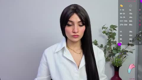 Snapshot of hanna_chloe chatting on June 16, 2026, 3:36 pm Sara online show from June 16, 2026, 3:36 pm