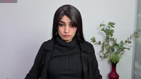 Snapshot of hanna_chloe chatting on June 22, 2026, 1:52 pm Sara online show from June 22, 2026, 1:52 pm