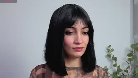 Snapshot of hanna_chloe chatting on July 19, 2026, 1:04 pm Sara online show from July 19, 2026, 1:04 pm