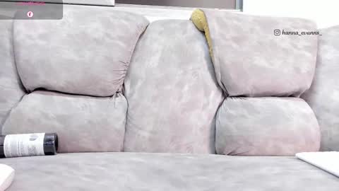 Snapshot of hanna_evanns_ chatting on March 8, 2025, 3:50 am Hanna online show from March 8, 2025, 3:50 am