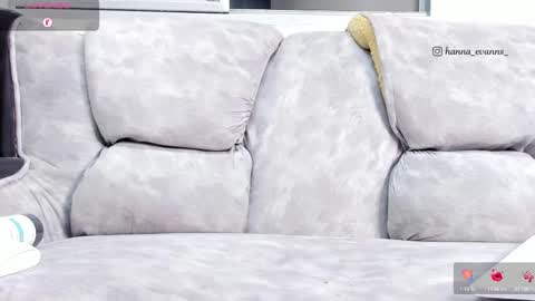 Snapshot of hanna_evanns_ chatting on March 9, 2025, 2:29 am Hanna online show from March 9, 2025, 2:29 am