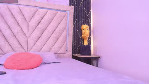 Snapshot of hanna_evanns_ chatting on October 7, 2025, 9:23 pm Hanna online show from October 7, 2025, 9:23 pm