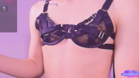 Snapshot of hanna_evanns_ chatting on November 1, 2025, 8:22 pm Hanna online show from November 1, 2025, 8:22 pm