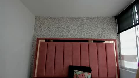  H A N N A  online show from October 9, 2025, 7:34 pm