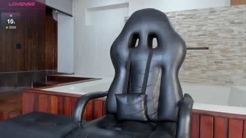 Hanna lens online show from February 5, 2025, 6:59 pm