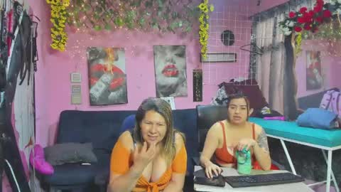 Snapshot of hanna_mature01 chatting on May 29, 2026, 12:25 pm Hanna online show from May 29, 2026, 12:25 pm