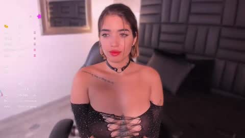 Hanna  online show from February 4, 2025, 8:28 pm