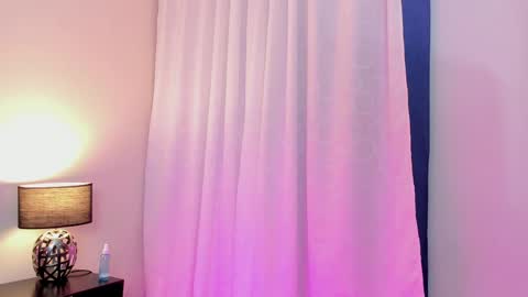 Snapshot of hanna_vell11 chatting on April 30, 2026, 1:56 am hanna_vell11 online show from April 30, 2026, 1:56 am