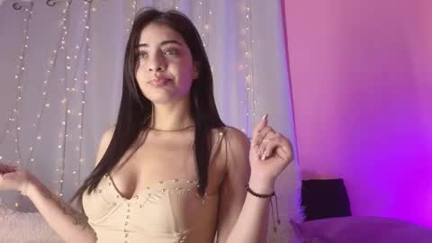 hannacruzsj online show from December 1, 2025, 7:19 pm