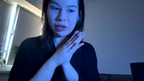 Snapshot of hannah_allin chatting on April 9, 2026, 1:16 pm Hannah Allin online show from April 9, 2026, 1:16 pm
