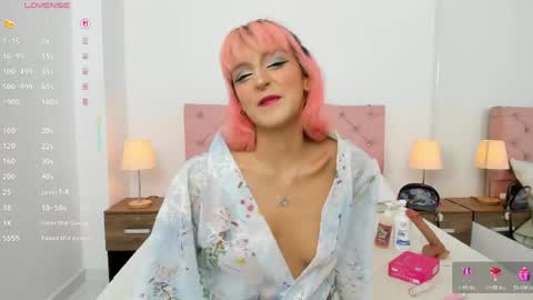 Hannah online show from April 21, 2026, 1:42 am