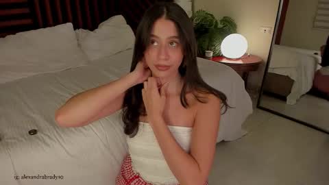 Hannah online show from March 21, 2026, 1:32 am