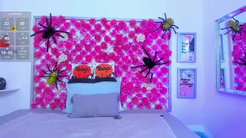 Hannah Miller online show from October 24, 2025, 12:01 pm