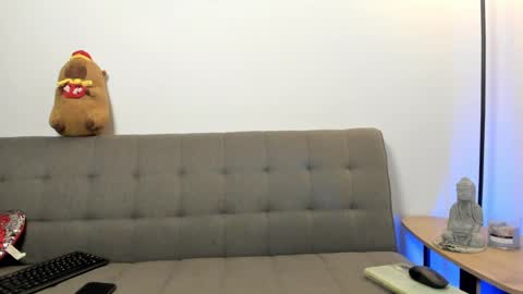 Snapshot of hannah_william chatting on May 14, 2026, 10:49 pm Hannah online show from May 14, 2026, 10:49 pm