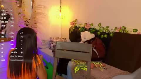 Hannah Williams online show from September 11, 2025, 8:42 pm