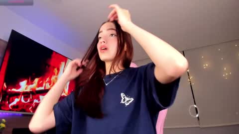 Hannah online show from January 5, 2025, 11:22 pm