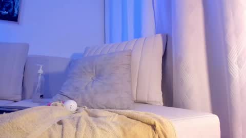 Hannah  online show from March 9, 2025, 7:56 am