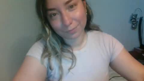 hannahevans2 online show from November 13, 2025, 11:47 pm