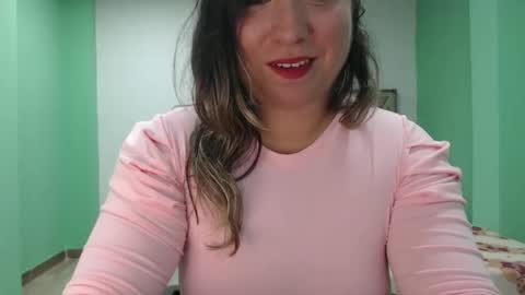 hannahevans2 online show from April 18, 2026, 3:27 pm