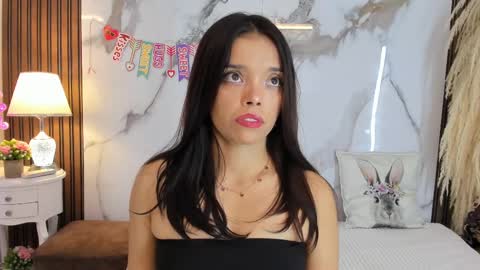 Hannahill69 online show from February 15, 2025, 5:41 am