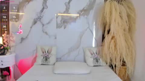 Hannahill69 online show from October 15, 2025, 4:45 am