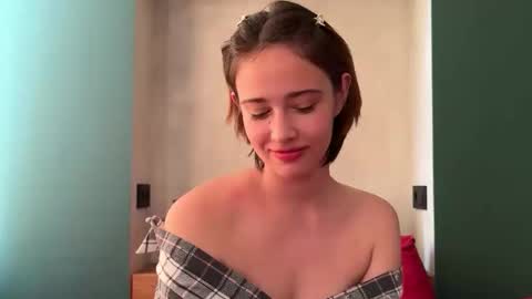 hannahinto online show from March 21, 2026, 1:16 pm