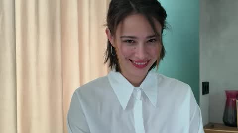 hannahinto online show from April 18, 2026, 9:35 am