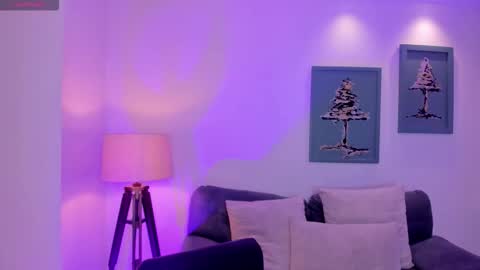 HANNAH J online show from December 22, 2025, 7:22 pm